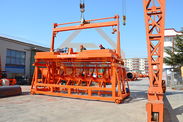 幾萬塊的污泥發(fā)酵翻堆機型號有哪些?具體價格多少?  　　