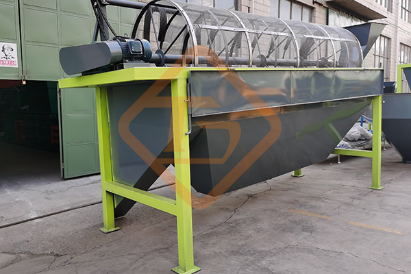 滾筒篩分機的基本構造，有機肥滾筒篩分機的功能特性